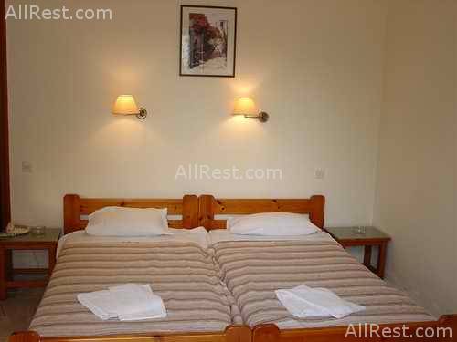 Alexandros Studios & Apartments 8